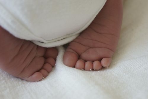baby feet cute