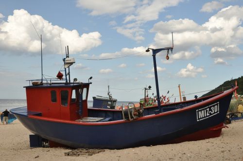 cutter a fishing vessel sea