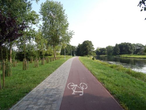 cycle route cycling road way