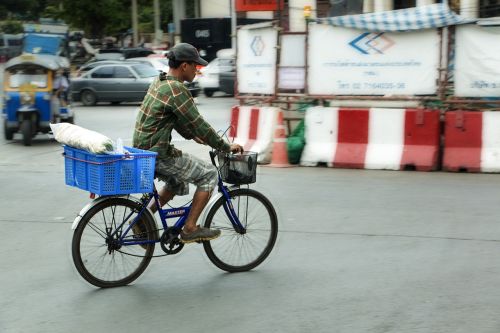 cycling vendor labor