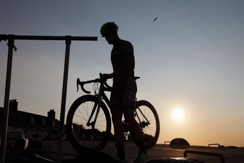 cyclists silhouette outline