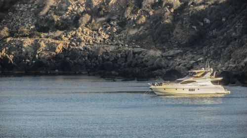 cyprus konnos bay yacht