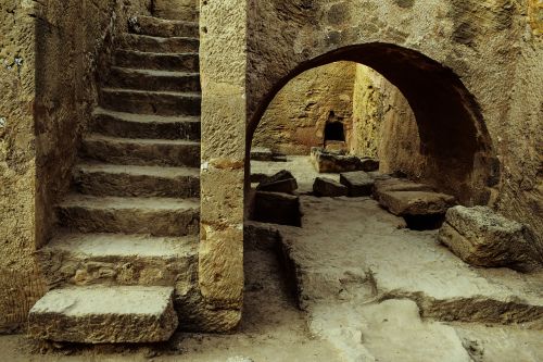 cyprus paphos tombs of the kings
