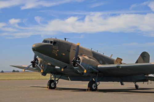 dakota aircraft c-47