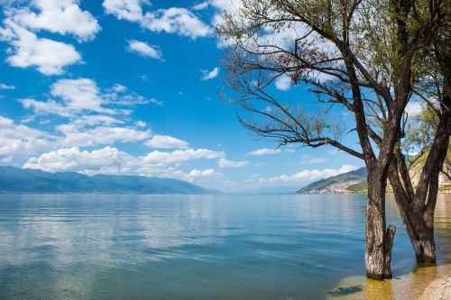 dali erhai lake yunnan landscape