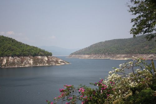 dam ping river