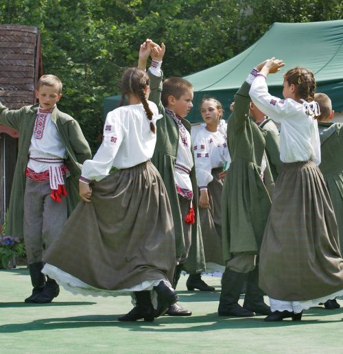 dance team folklore