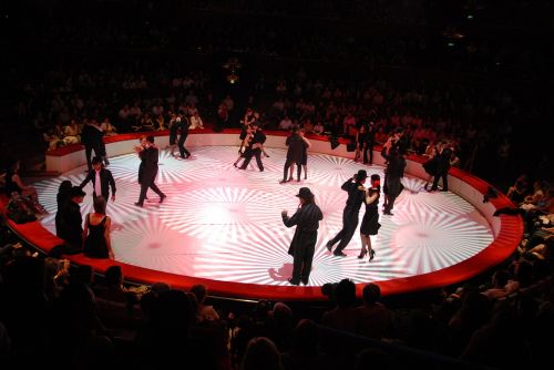 dance tango circus