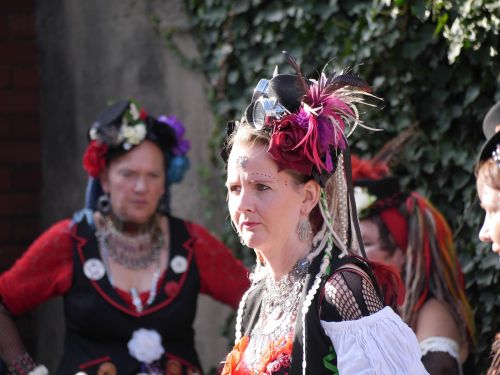 dancer folk costume