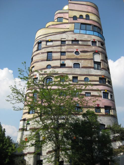 darmstadt waldspirale hundertwasser