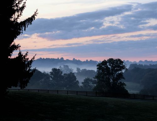 dawn morning mist blue ridge mountains