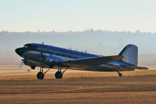 Dc-3 Dakota At Air Show