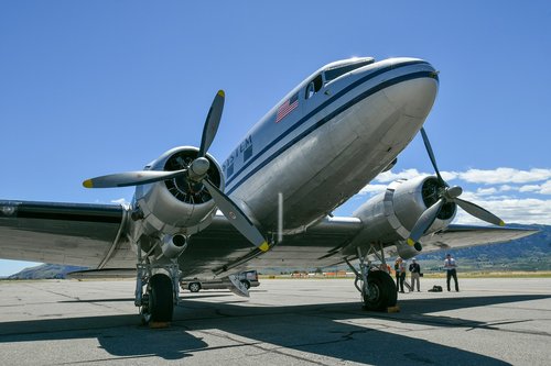 dc3  airplane  vintage