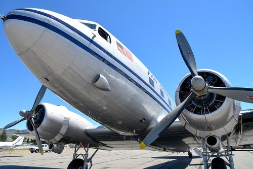 dc3  airplane  vintage