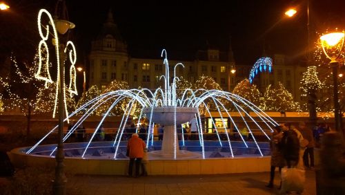 debrecen hungary fountain at night