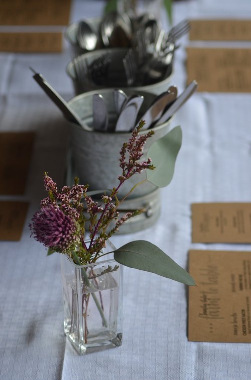 decor  table setting  flower