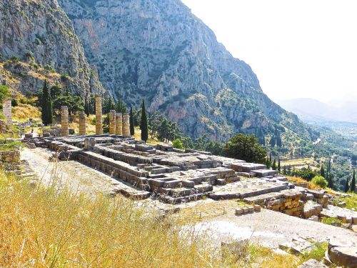 delphi ruins history