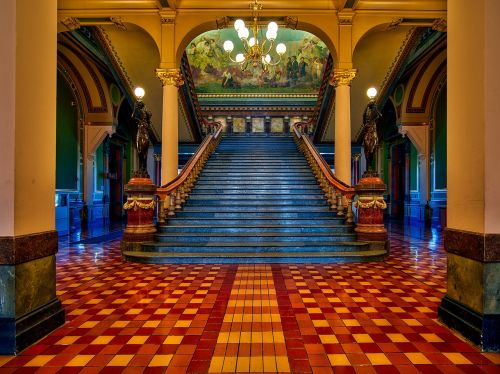 des moines iowa state capitol