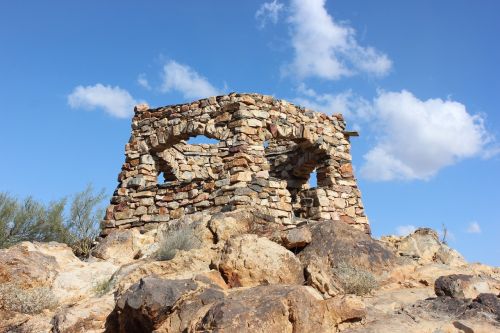 desert building stone