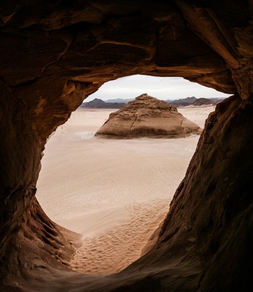 desert sand dunes