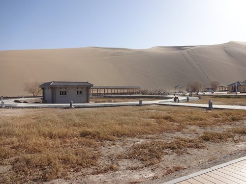 desert  dunhuang  crescent lake