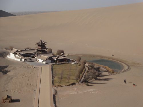 desert  dunhuang  crescent lake