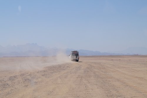desert  sand  jeep