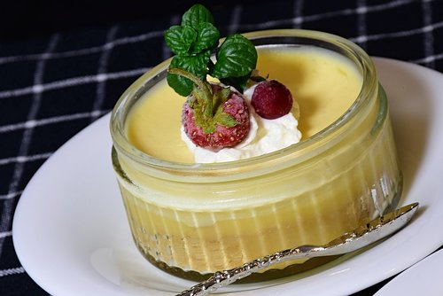 dessert  cream  lemon
