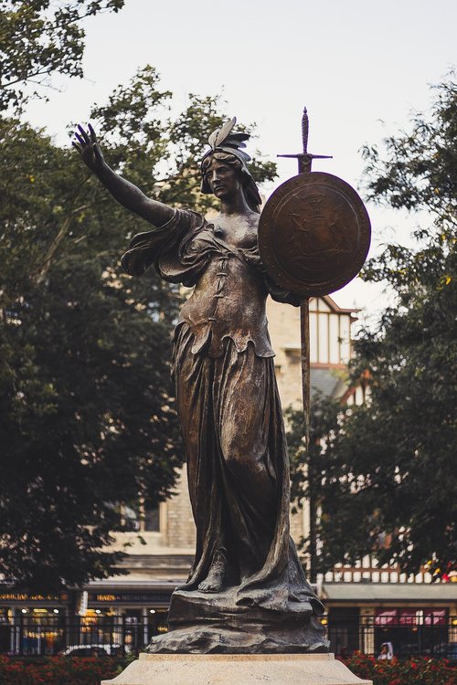 detroit  monument  statue