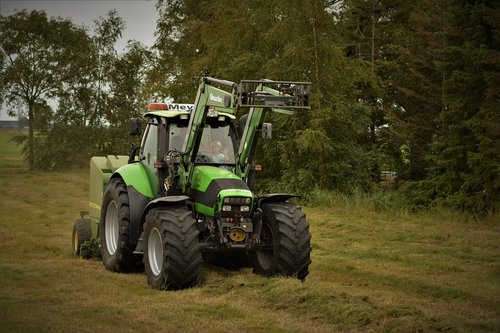 deutz  tractors  tractor