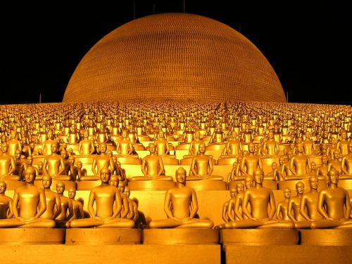 dhammakaya pagoda more than million