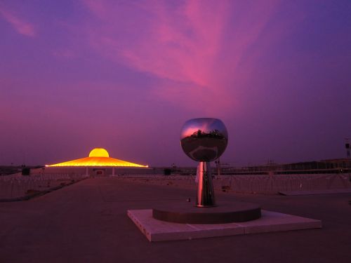 dhammakaya pagoda more than million