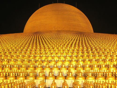 dhammakaya pagoda more than million