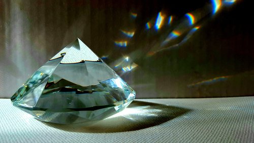 diamond  geometric  light
