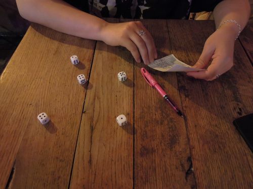 dice hands game