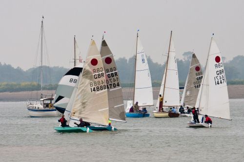 dingy race boat regatta