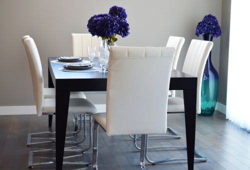 dining room table chairs