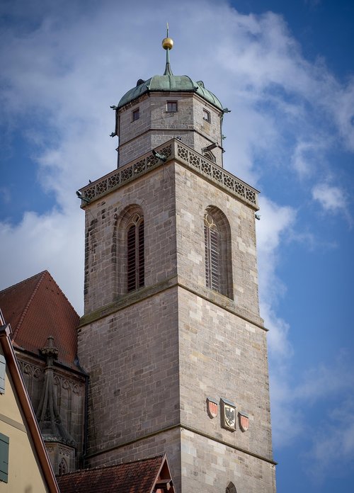 dinosaur  fachwerkhaus  tower