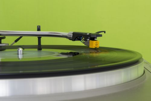 disco turntable vinyl