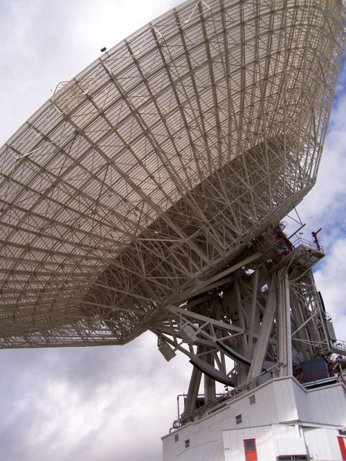 dish radio telescope antenna