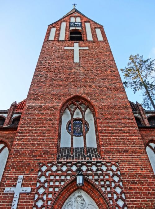 divine mercy church bydgoszcz tower