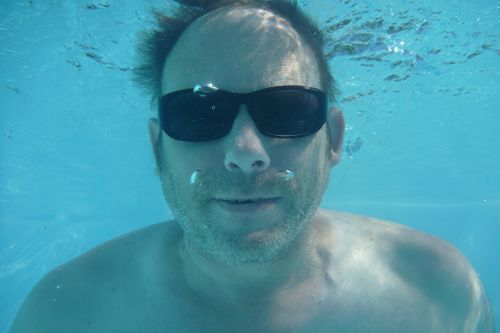 diving apnea swimming pool