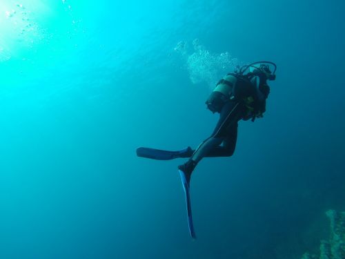 diving sea water
