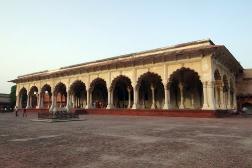 diwan-i-am agra fort hall of audience