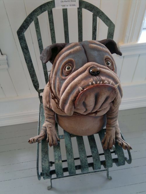 dog chair pottery