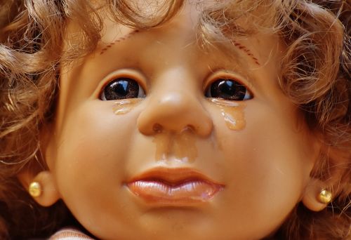 doll girl cry