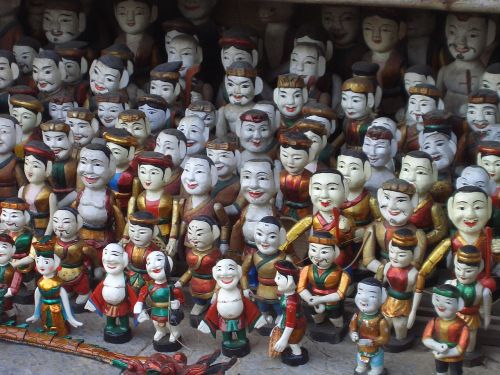dolls vietnam toys