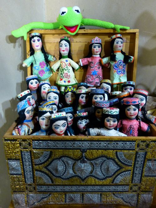 dolls hand puppets puppet theatre
