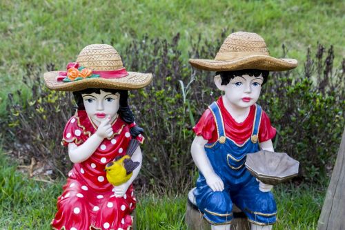 dolls statues garden