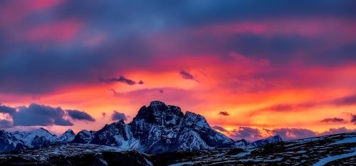 dolomites italy mountains